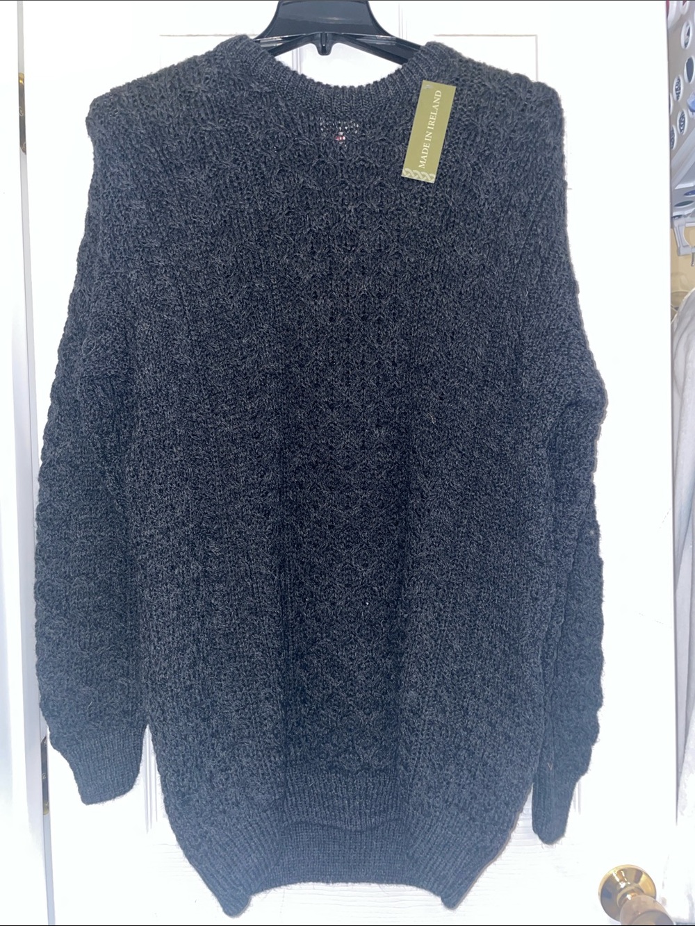 Men's Crewneck Cable Knit Sweater - Black